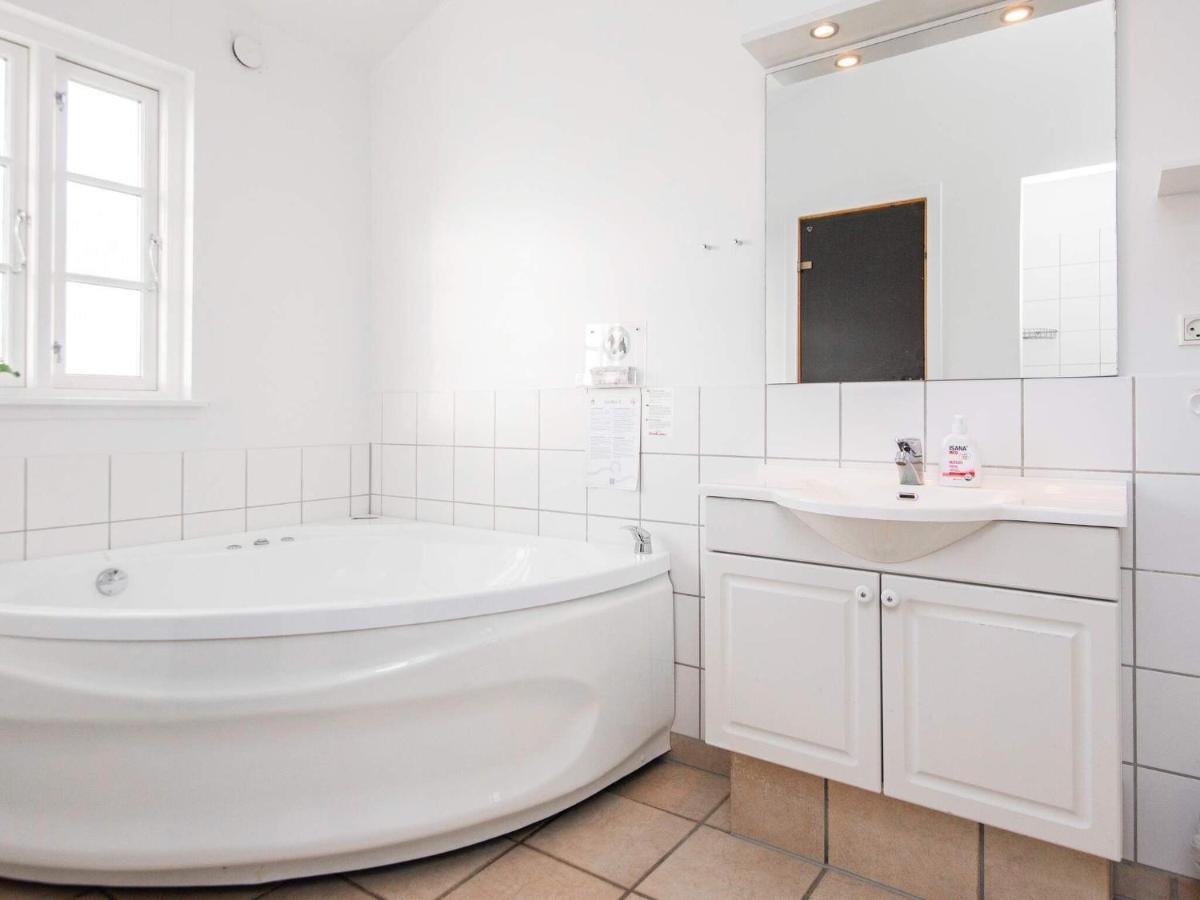 8 Person Holiday Home In Aabenraa Løjt Kirkeby Eksteriør bilde